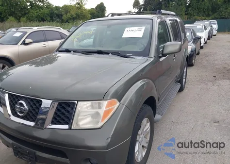 2005 Nissan Pathfinder Le из США, поврежденный, VIN 5N1AR18W85C701167